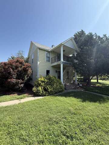 658 K Rd, Larned, KS 67550
