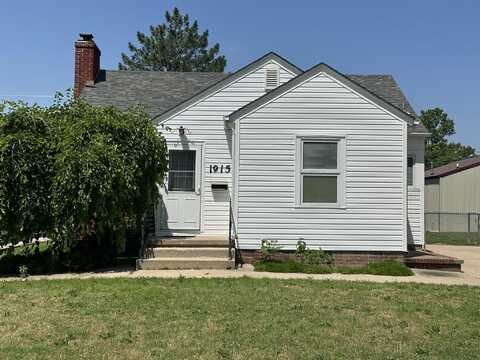 1915 Jackson St, Great Bend, KS 67530