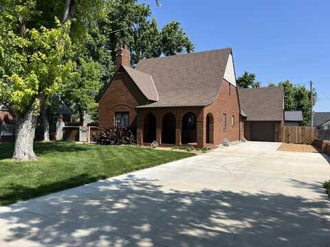 2910 16th, Great Bend, KS 67530