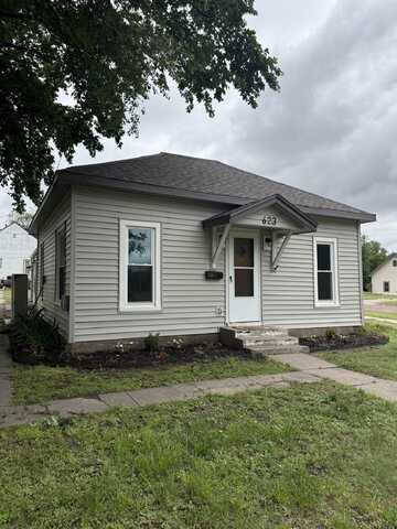 623 Carroll Ave, Larned, KS 67550