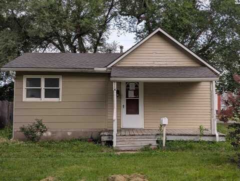 1114 S Ash St, McPherson, KS 67460