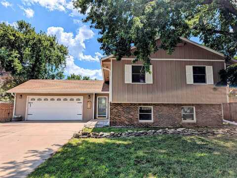 512 Oaklane St, McPherson, KS 67460