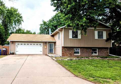512 Oaklane St, McPherson, KS 67460