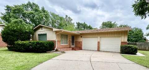 601 E 32nd Terr, Hutchinson, KS 67502