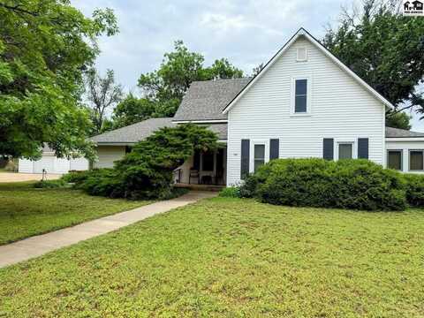 107 W Avenue B, Nickerson, KS 67561