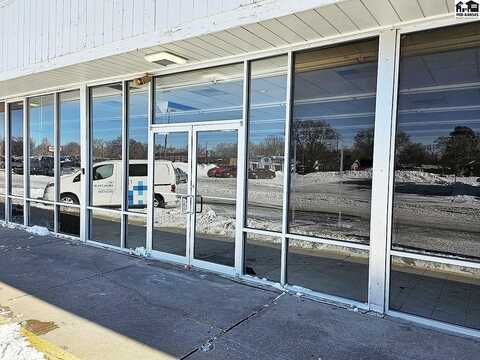 1314 N Main St, McPherson, KS 67460