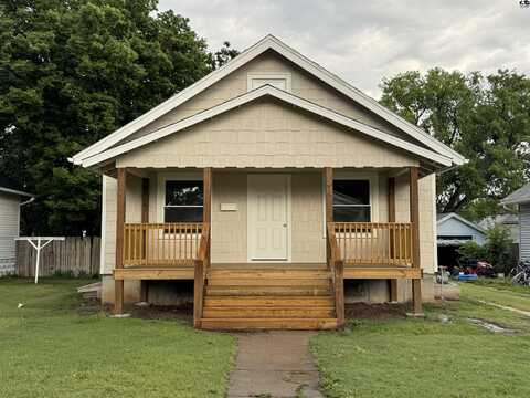 316 Curtis St, Pratt, KS 67124