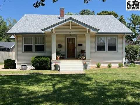 102 E 19th Ave, Hutchinson, KS 67502