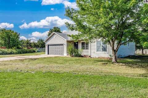 915 N Wheatland Dr, Buhler, KS 67522