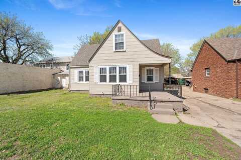 753 S Hillside St, Wichita, KS 67211