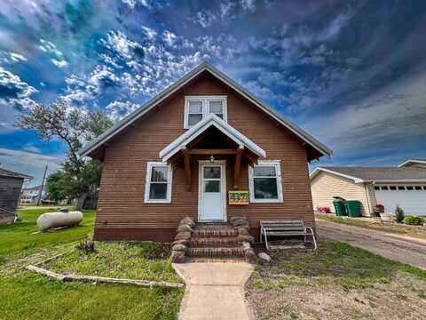 417 4th St S, Alpena, SD 57312