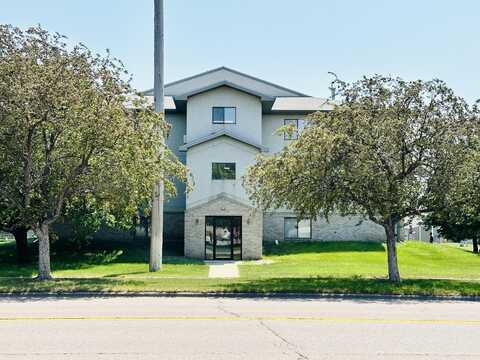 470 21st St SW, Huron, SD 57350