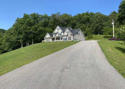 8245 Whites Creek Road, Wayne, WV 25570