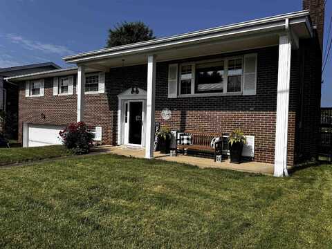 7 Adkins Court, Huntington, WV 25705