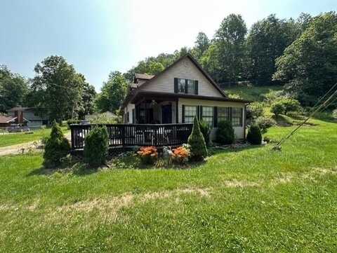 4332 Green Valley Road, Huntington, WV 25701