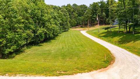 8 Walkers Pointe Rd, Barboursville, WV 25504