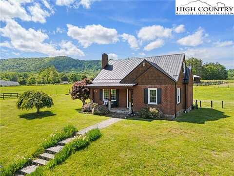 3703 N US Highway 221, Crumpler, NC 28617