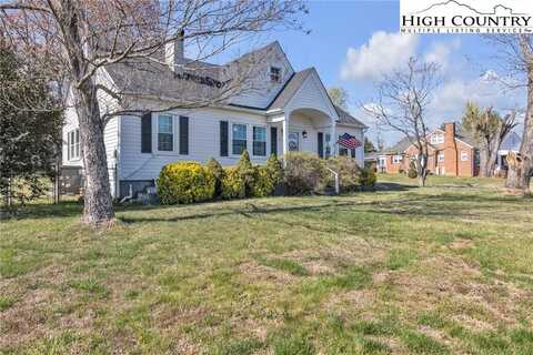 1109 NE Wildwood Road, Lenoir, NC 28645