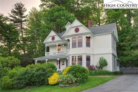 326 Green Street, Blowing Rock, NC 28605