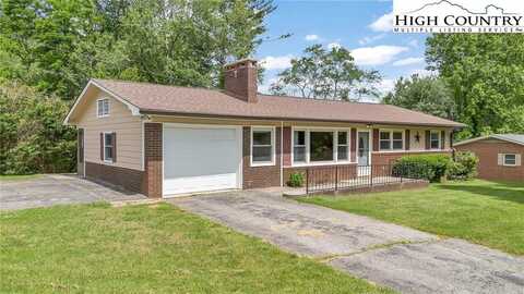 149 Melody Lane, West Jefferson, NC 28694