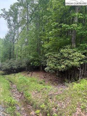 522 Saint Andrews Road, Beech Mountain, NC 28604