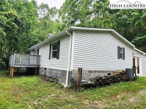 876 Courtney Lane, Vilas, NC 28692