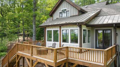 48 Bearfoot Lane, Highlands, NC 28741