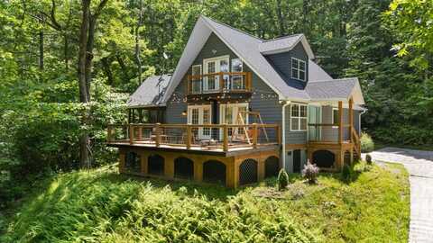 500 Walkingstick Road, Highlands, NC 28741