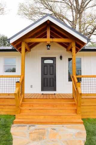 94 Breezy Knob Road, Franklin, NC 28734