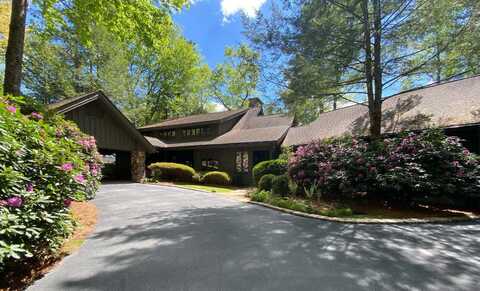 1747 Cold Mountain Road, Lake Toxaway, NC 28747
