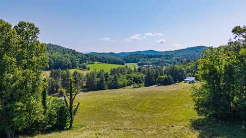 560 Salt Rock Road, Cullowhee, NC 28723