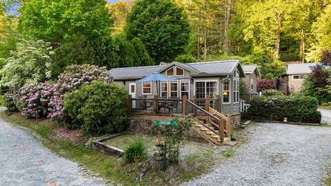 17 Carolina Court, Highlands, NC 28741
