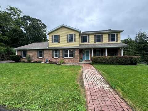 400 27th Street, Huntingdon, PA 16652