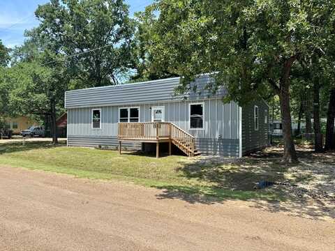 151 Pawnee Trl, Mabank, TX 75156