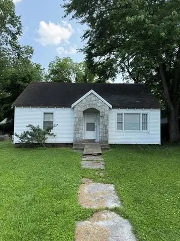 125 SARAH AVE, HOPKINSVILLE, KY 42240