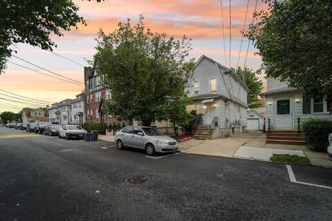 8307 4TH AVE, North Bergen, NJ 07047
