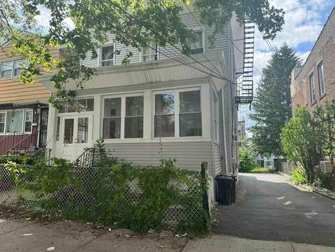 65 GILES AVE, JC, Journal Square, NJ 07306