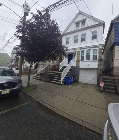 40 EAST 36TH ST, Bayonne, NJ 07002