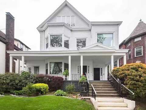 785 BLVD EAST, Weehawken, NJ 07086