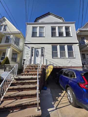 117 WEST 4TH ST, Bayonne, NJ 07002