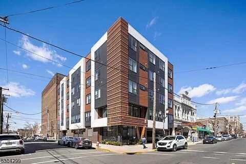 6401 PARK AVE, West New York, NJ 07093