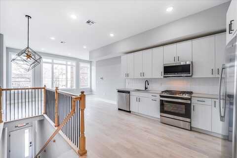 810 6TH ST, Union City, NJ 07087