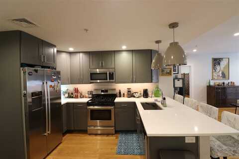 125 HARRISON ST, Hoboken, NJ 07030