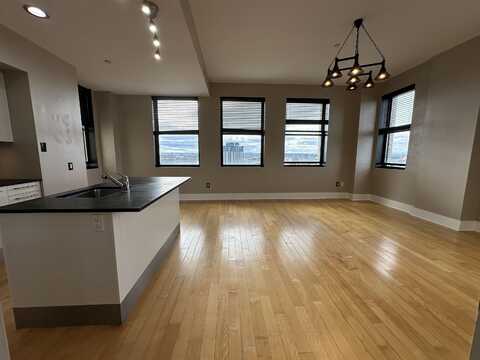 4 BEACON WAY, JC, Journal Square, NJ 07304