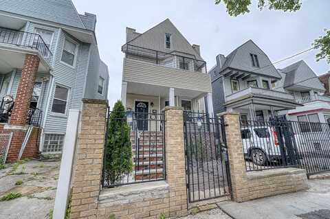 46-48 WEGMAN PARKWAY, Greenville, NJ 07305