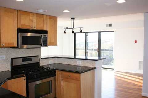 700 1ST ST, Hoboken, NJ 07030