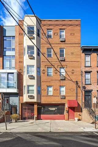 318 PARK AVE, Hoboken, NJ 07030