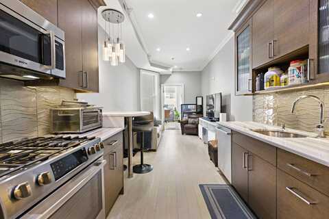 313 WASHINGTON ST, Hoboken, NJ 07030