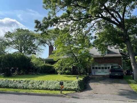 18 MESSLER ST, EAST BRUNSWICK, NJ 08816