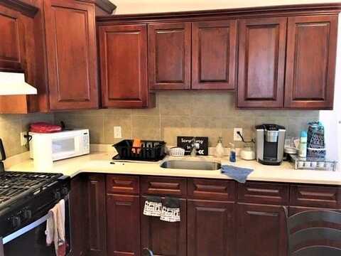 127 WEST 19TH ST, Bayonne, NJ 07002